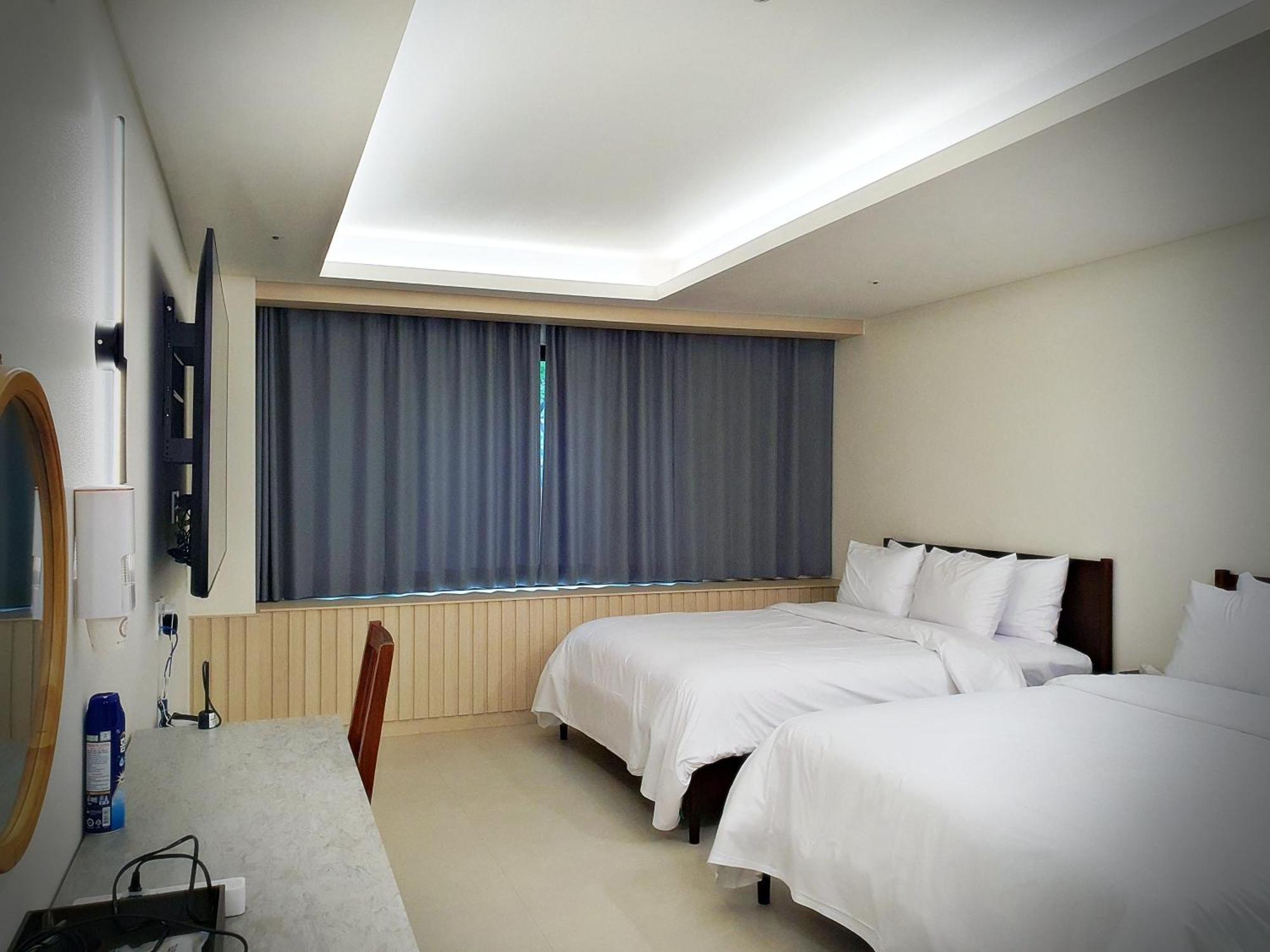 Bluebird Hotel Inchon Exterior foto