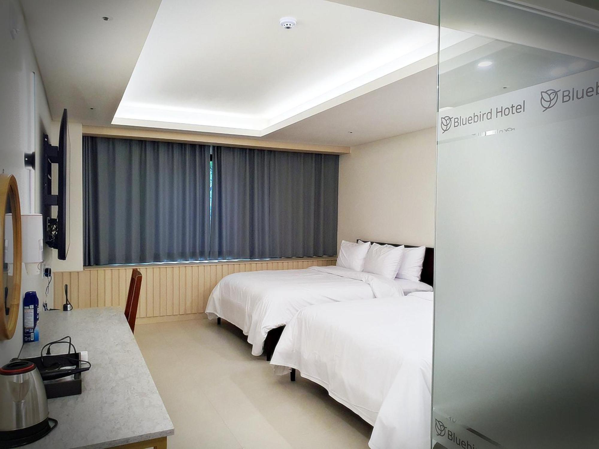 Bluebird Hotel Inchon Exterior foto