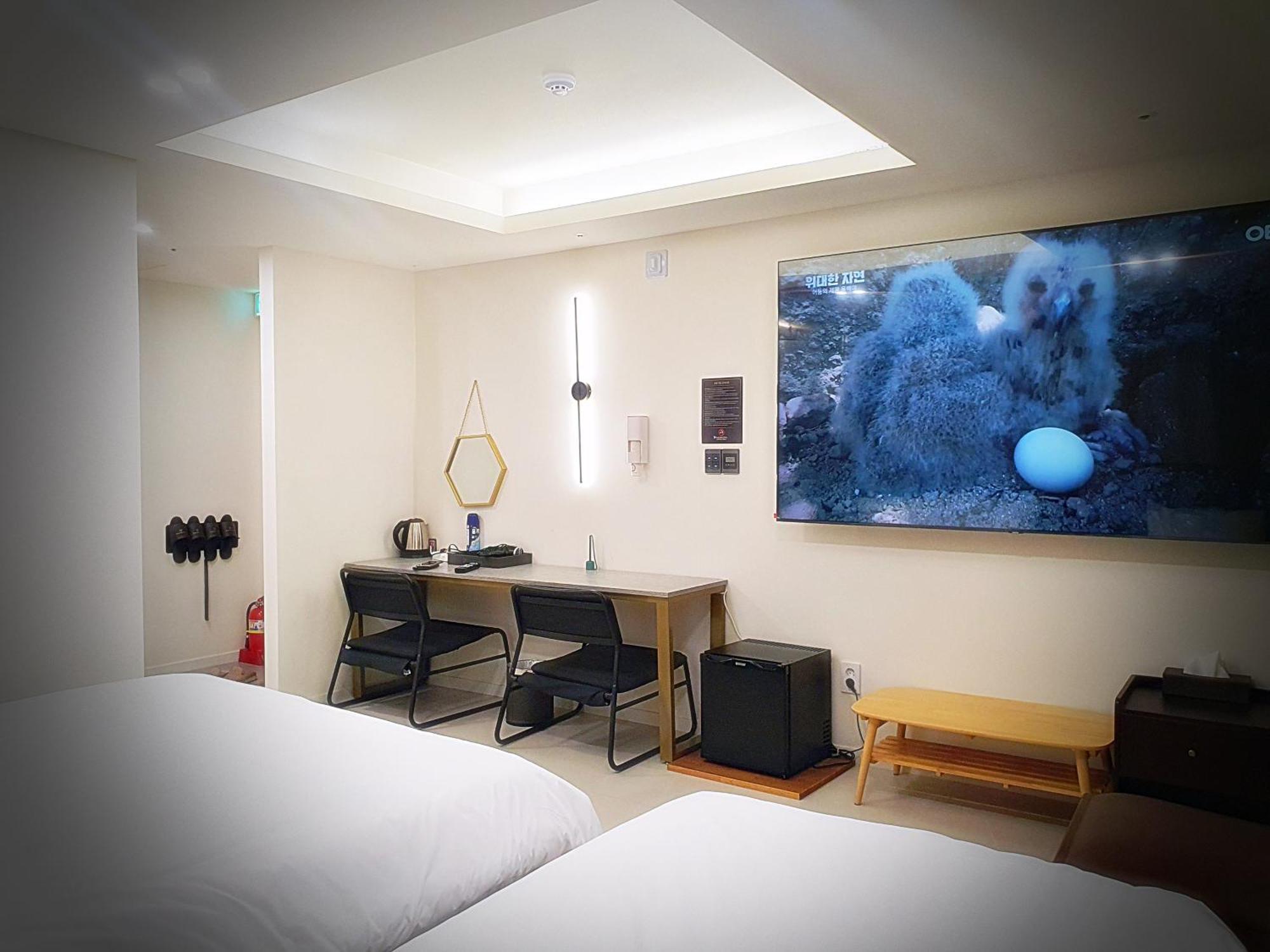 Bluebird Hotel Inchon Exterior foto
